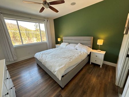 Furnished 4 bed/2 bath home in Rose Valley w/ Optional In-Law Suite - Photo 2