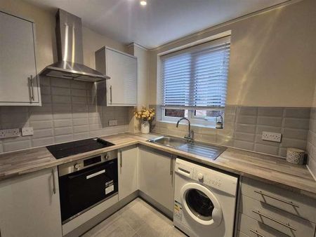 Wilmslow Road, Manchester, M14 - Photo 3