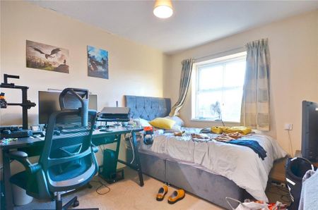 6 bedroom semi-detached house to rent - Photo 2