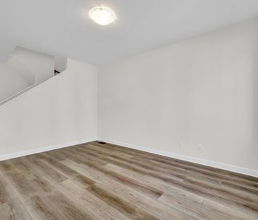 For Lease - 2526 Esprit Drive, Orleans - Cumberland and Area, Ontario - Photo 1