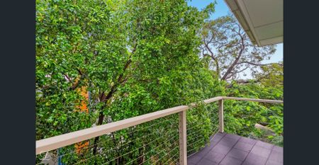 Family Home in Mitchelton - Photo 3