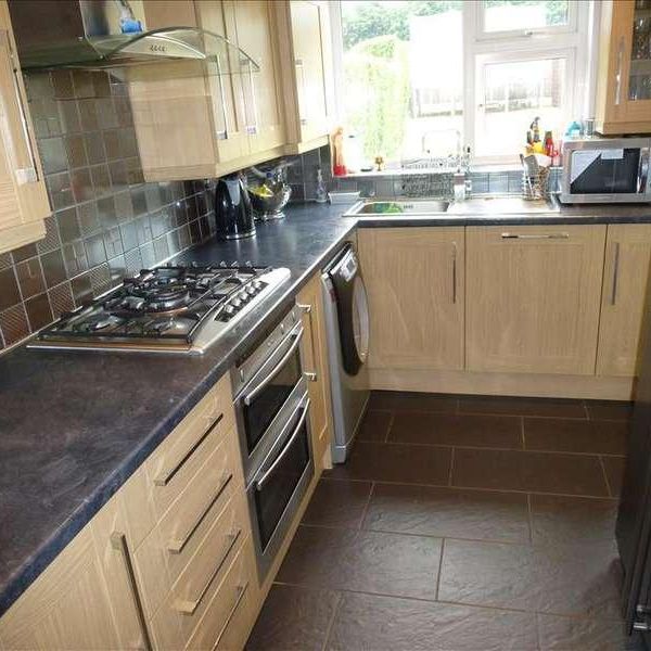Somerset Avenue, Leicester, Leicestershire, LE4 - Photo 1