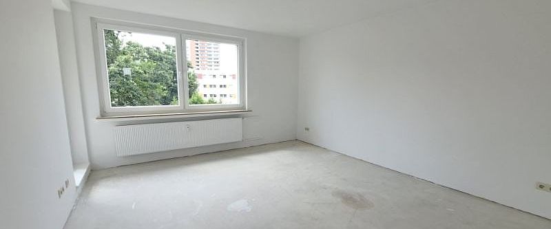 Frisch renovierte 3-Zimmer-Wohnung mit Balkon in Bremerhaven-Lehe - Foto 1