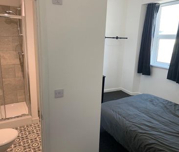 3 bedroom flat share to rent - Photo 4