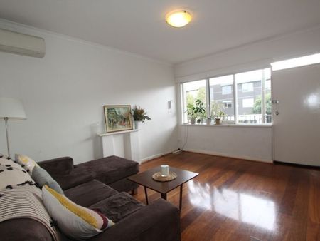2 BEDROOM APARTMENT IN THE MIDDLE OF THE ACTION! - Photo 4