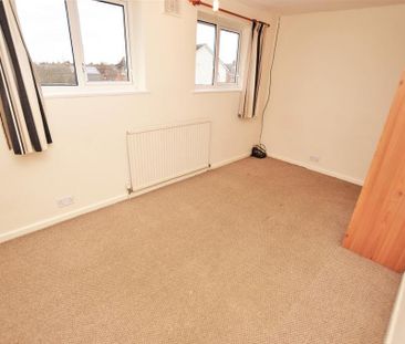 2 bedroom semi-detached house to rent - Photo 2