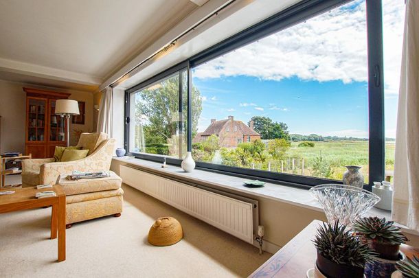 4 bedroom apartment to rent - Photo 1