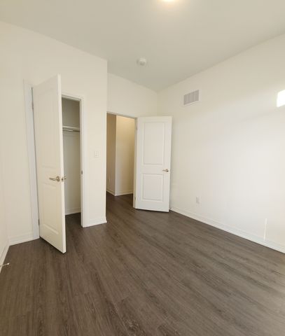 For Lease - 21 Riley Reed Lane, Richmond Hill, Ontario - Photo 5