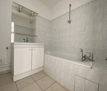 Location Appartement 2 pièces 46m² BESANCON 25000 - Photo 6
