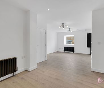 Deerplay Apartments, Heald Lane - Photo 1