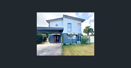 3 Bedroom home with internal stairs - Photo 5