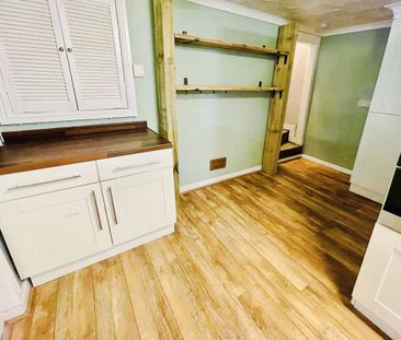 Jubilee Road, Six Bells, ABERTILLERY - Photo 5