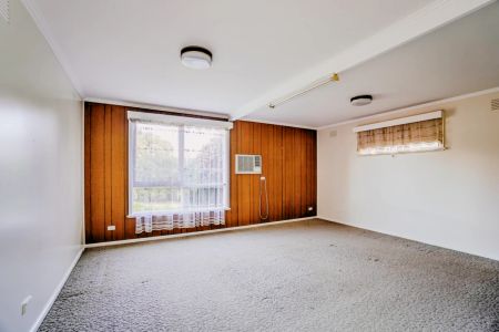 4Bedrooms, 1Bathrooms - Photo 2