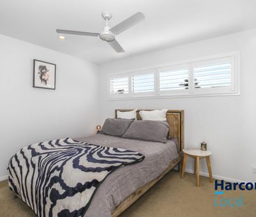 Rare, Spotless & Ultra Convenient! - Photo 4