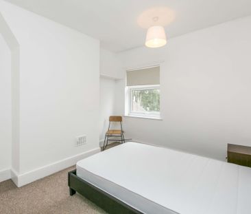 4 bedroom house to rent Brindley Street, Newcastle, ST5 - Photo 4