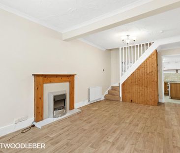 3 bedroom terraced house to rent - Photo 2