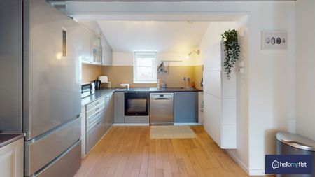 Location Appartement 4 pièces 80m² REIMS 51100 - Photo 5