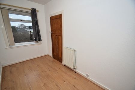 3 bed flat to rent in Menock Road, Glasgow, G44 - Photo 2
