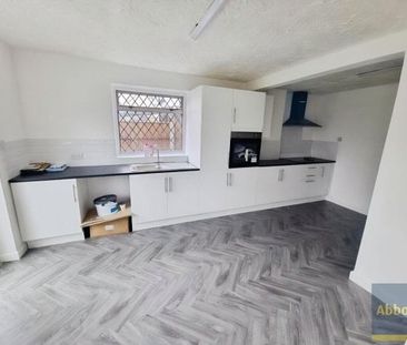 Manor Avenue, Basildon - Photo 4