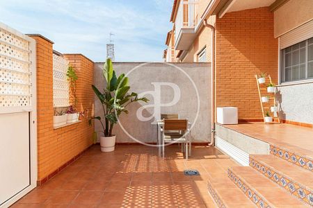 Valencia Capital, Valencian Community 46011 - Photo 4