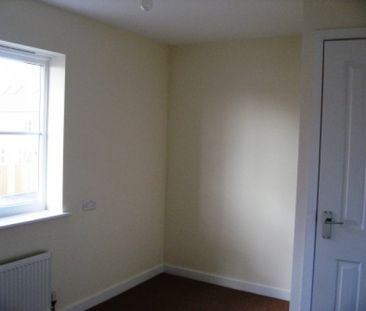 Taurus Avenue, North Hykeham, Lincoln, LN6 - Photo 3