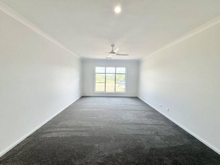 Only 12 months old & Move In Ready! - Photo 2