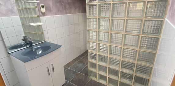 Location Maison 2 pièces 49m² DOMART EN PONTHIEU 80620 - Photo 2