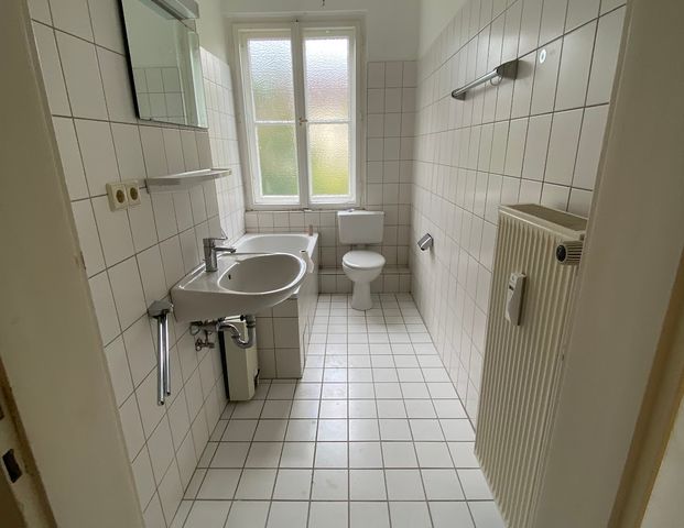 2-Zimmer-Wohnung mit Badewanne // 2.OG links - Photo 1