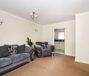 Halcyon Close, Witham, CM8 - Photo 4