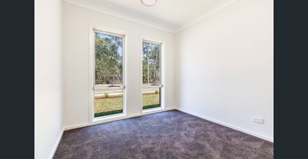 Modern family home in great location - Photo 4