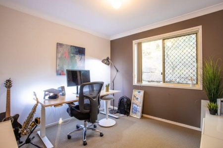 Low set brick – 6 month lease only. - Photo 5