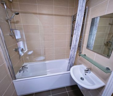 Whipcord Lane, Chester - Photo 2