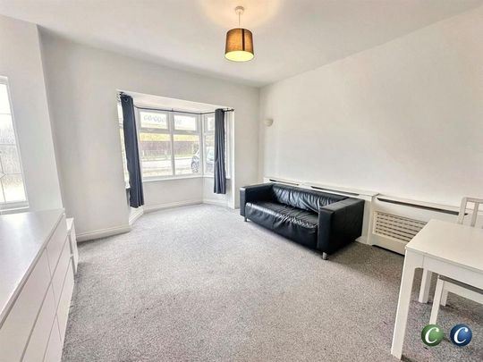 3 bedroom detached bungalow to rent - Photo 1