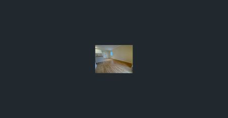Simple Ground-Level Unit in Prime Claremont Location - Photo 2