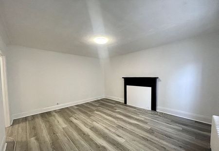 For Lease - 2 Broadway Avenue Unit# 9, Toronto, Ontario - Photo 3