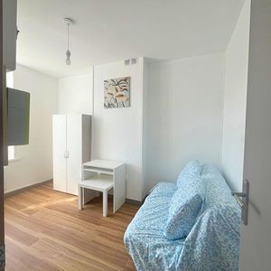 Apartment - Photo 2