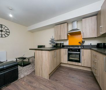 21 BRITANNIA ROAD MORLEY LEEDS - Photo 6