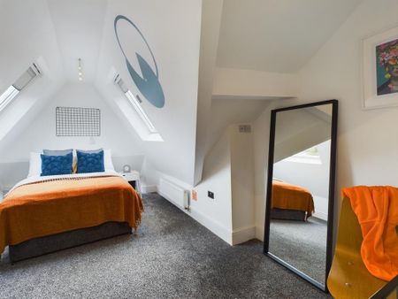 4 bedroom flat to rent - Photo 5