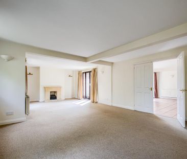 4 bedroom detached house to rent - Photo 6