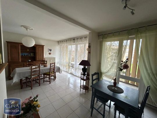 Appartement à louer 2 pièces 71.83m² - Photo 1