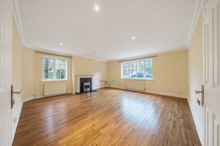 5 bedroom detached house to rent - Photo 3