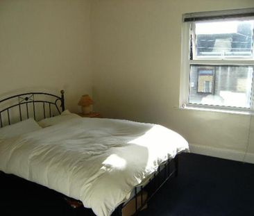 2 bedroom house to rent - Photo 2