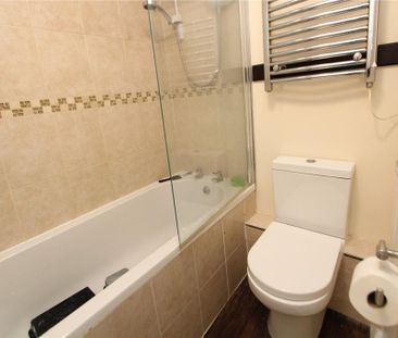 2 bedroom terraced house to rent - Photo 5