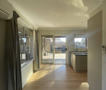 Charming 3-Bedroom Rental House in Armidale - Perfect for Comfortab... - Photo 1