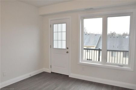 For Lease - 160 Rochefort Street Unit# D3, Kitchener, Ontario - Photo 3