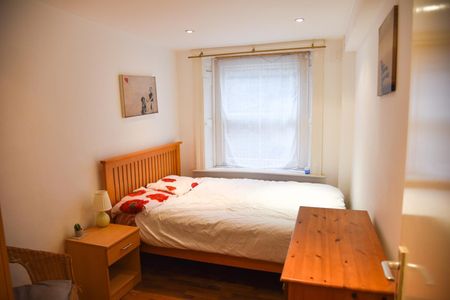 2 Bed End Terrace, Camden Street, NW1 - Photo 5