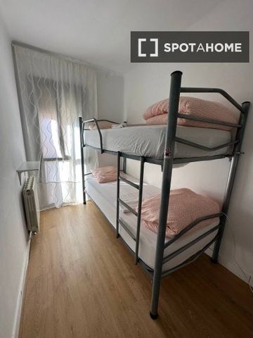 barcelona, Catalonia 08917 - Photo 4