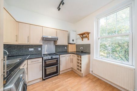 2 bedroom flat to rent - Photo 5