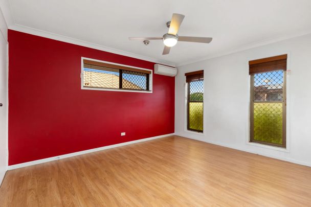 28 Gunalda Street, Underwood. - Photo 1