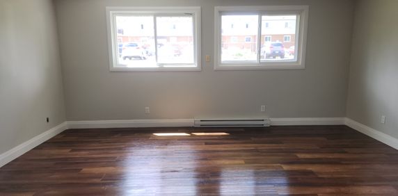 For Lease - 8800 Willoughby Drive Unit# 107, Niagara Falls, Ontario - Photo 2